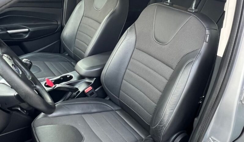 FORD   Kuga     150 KM    Manualna    FWD (przód)    Szary full