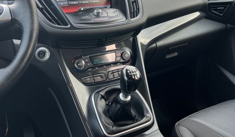 FORD   Kuga     150 KM    Manualna    FWD (przód)    Szary full