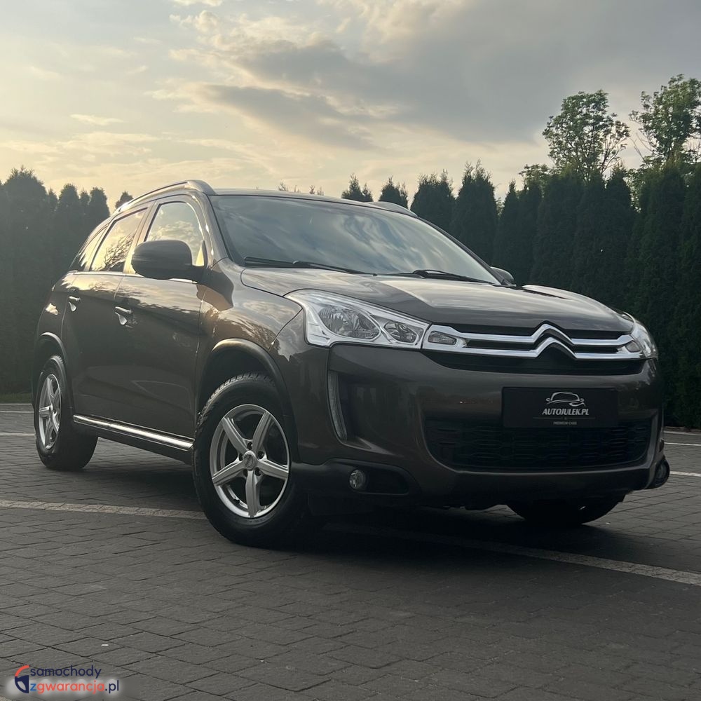 Citroen   C4 Aircross     115 Km    Manualna    4X4 (Doł. Ręcznie)    Brązowy