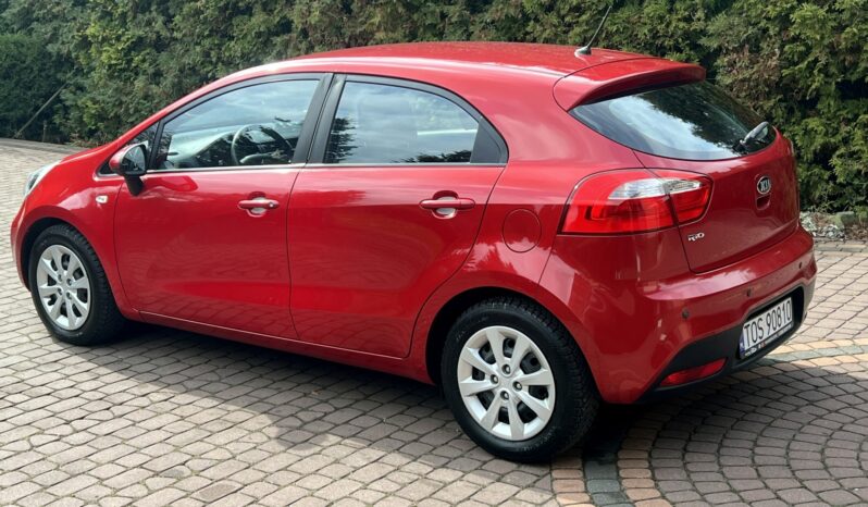 KIA Rio  | FWD (przód) | Manualna | 85 KM | Czerwony full