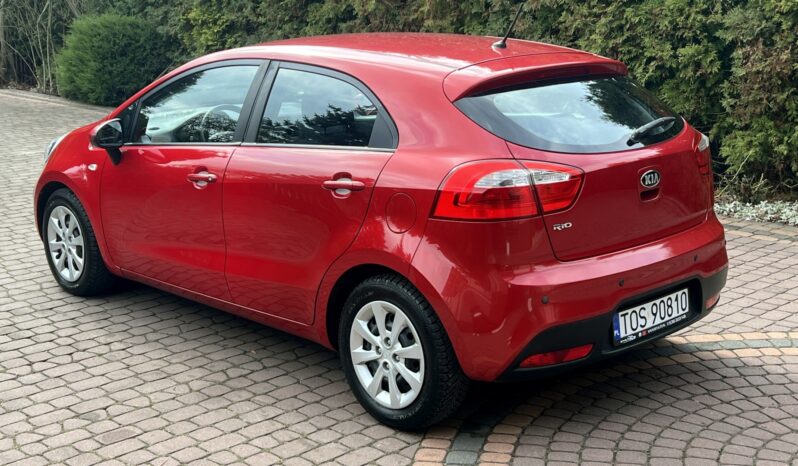 KIA Rio  | FWD (przód) | Manualna | 85 KM | Czerwony full