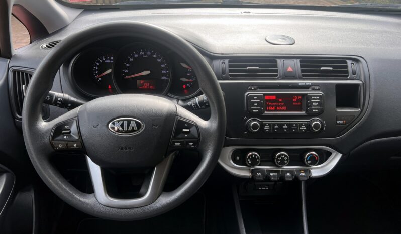 KIA Rio  | FWD (przód) | Manualna | 85 KM | Czerwony full