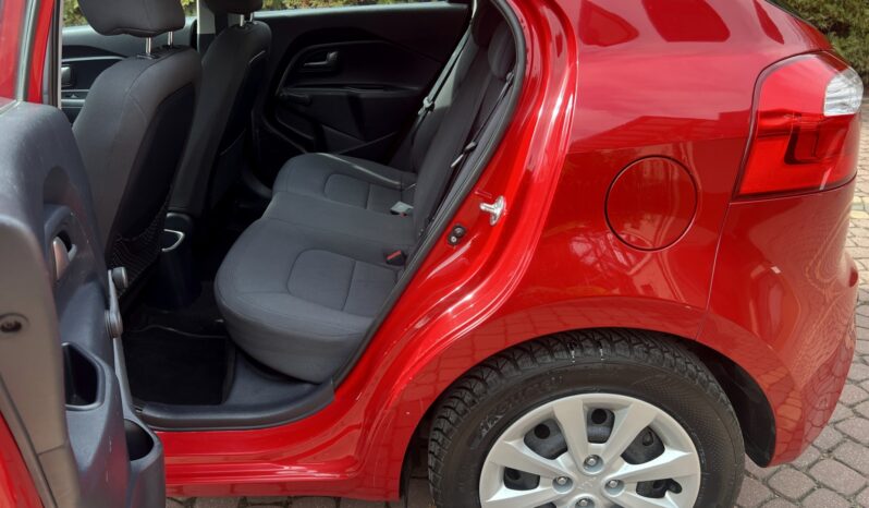 KIA Rio  | FWD (przód) | Manualna | 85 KM | Czerwony full