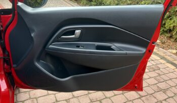 KIA Rio  | FWD (przód) | Manualna | 85 KM | Czerwony full