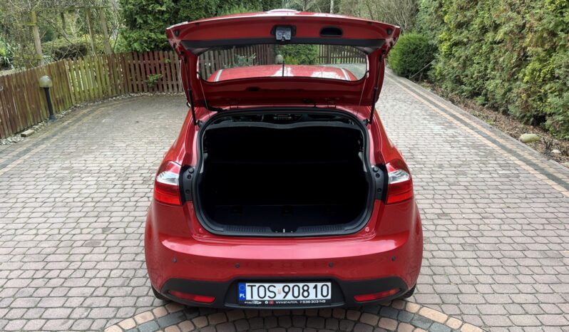KIA Rio  | FWD (przód) | Manualna | 85 KM | Czerwony full