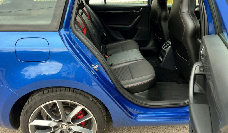 SKODA Octavia RS | FWD (przód) | automatyczna_dwusprzeglowa | 184 KM | Niebieski full