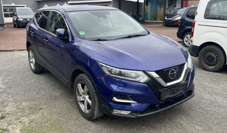 Nissan Qashqai  | Fwd (Przód) | Manualna | 162 Km | Fioletowy