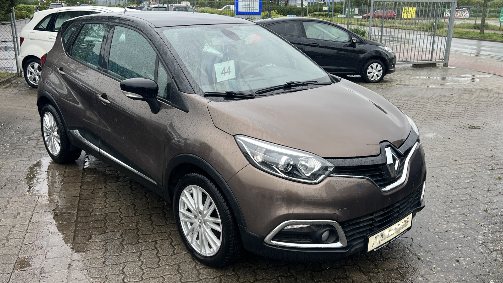 Renault Captur  | Fwd (Przód) | Manualna | 88 Km | Brązowy