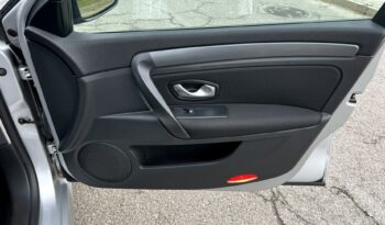 RENAULT Laguna  | FWD (przód) | Manualna | 110 KM | Srebrny full