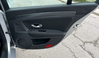 RENAULT Laguna  | FWD (przód) | Manualna | 110 KM | Srebrny full