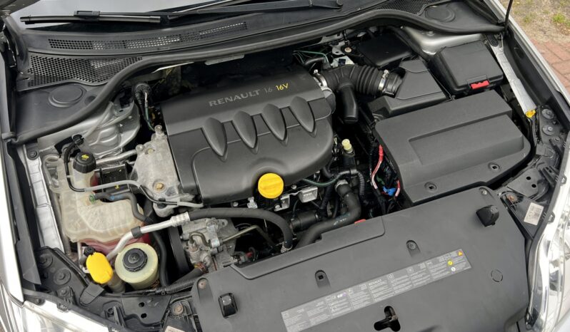 RENAULT Laguna  | FWD (przód) | Manualna | 110 KM | Srebrny full