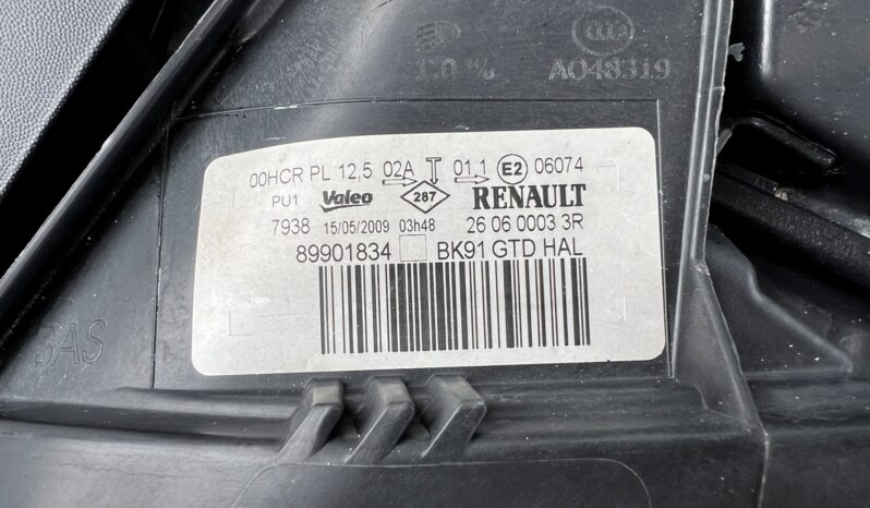 RENAULT Laguna  | FWD (przód) | Manualna | 110 KM | Srebrny full