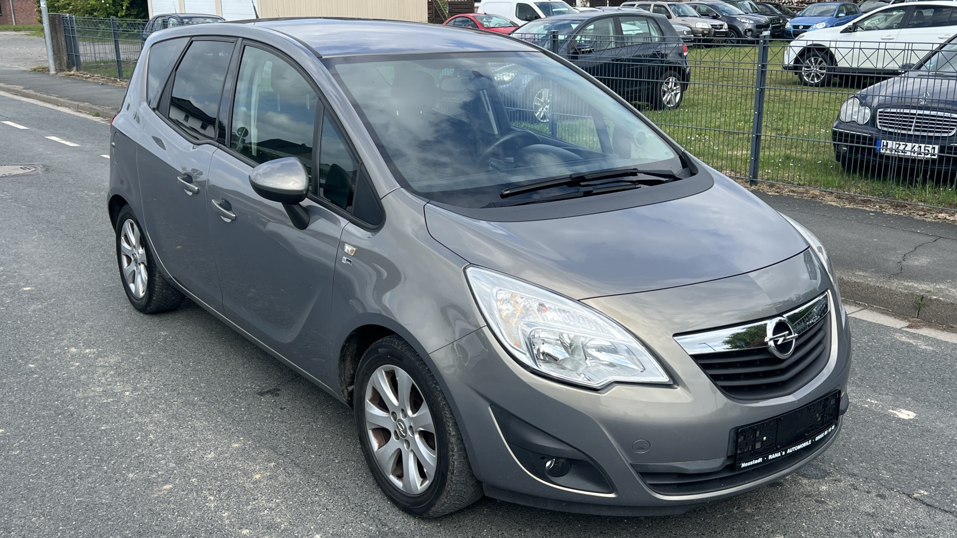 Opel Meriva  | Fwd (Przód) | Manualna | 120 Km | Szary