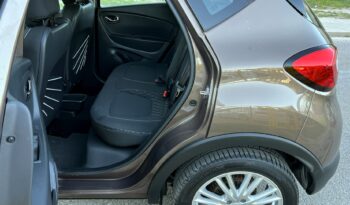RENAULT Captur  | FWD (przód) | Manualna | 90 KM | Brązowy full