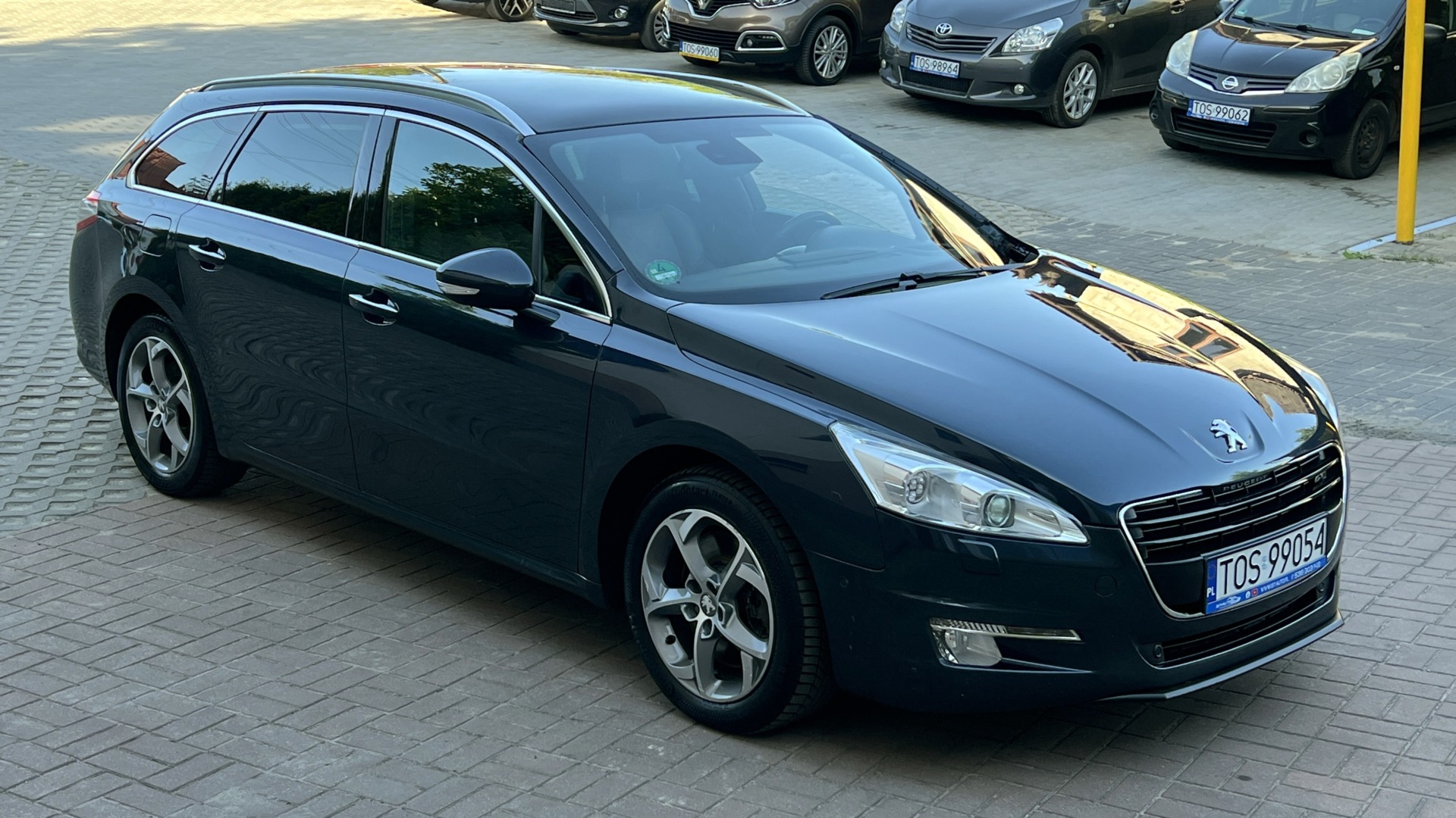 Peugeot 508  | Fwd (Przód) | Automatyczna | 202 Km | Niebieski Ciemny