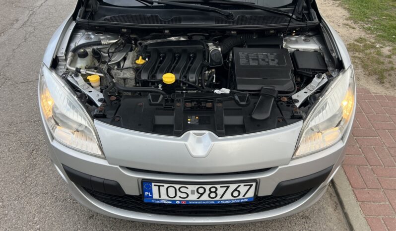 RENAULT Megane  | FWD (przód) | Manualna | 110 KM | Srebrny full