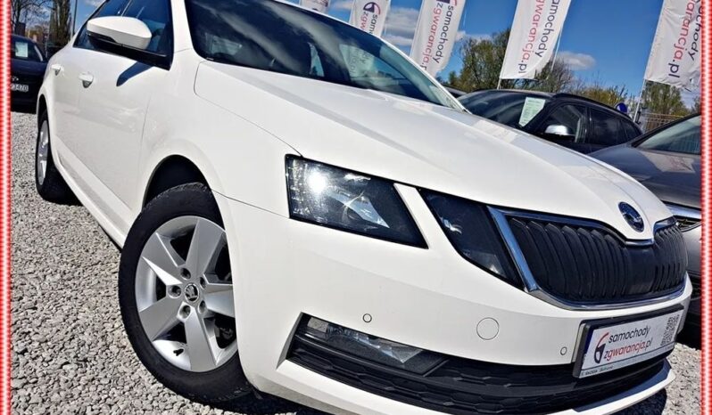 SKODA Octavia  | FWD (przód) | Manualna | 150 KM | Biały