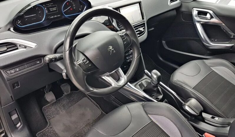 PEUGEOT 2008  | FWD (przód) | Manualna | 120 KM | Czarny full