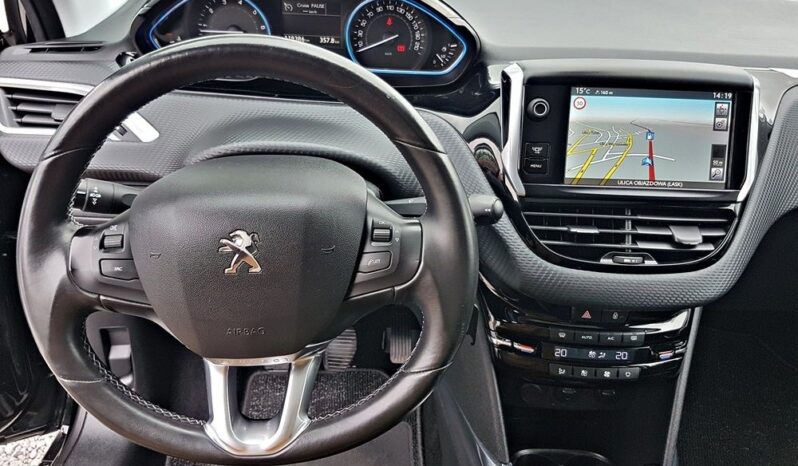 PEUGEOT 2008  | FWD (przód) | Manualna | 120 KM | Czarny full