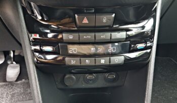 PEUGEOT 2008  | FWD (przód) | Manualna | 120 KM | Czarny full
