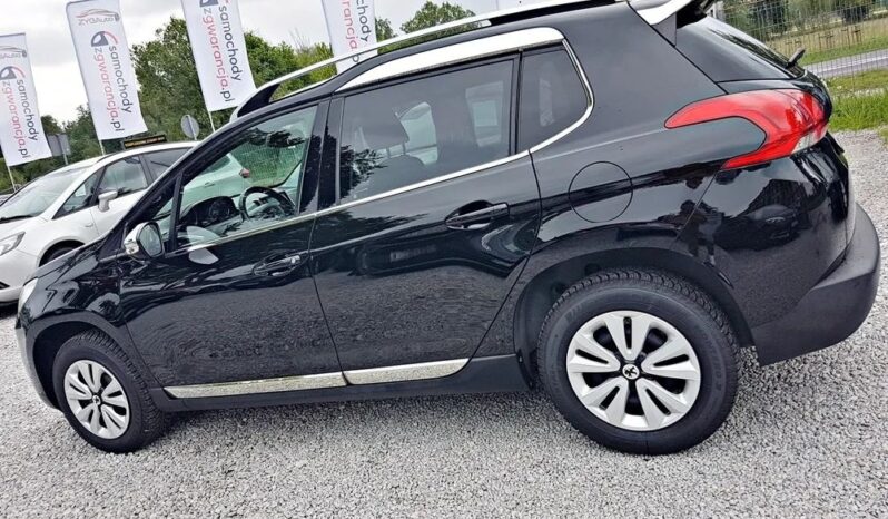 PEUGEOT 2008  | FWD (przód) | Manualna | 120 KM | Czarny full