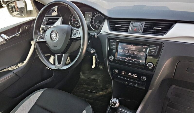 SKODA RAPID  | FWD (przód) | Manualna | 115 KM | Biały full