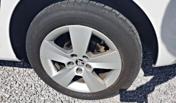 SKODA RAPID  | FWD (przód) | Manualna | 115 KM | Biały full