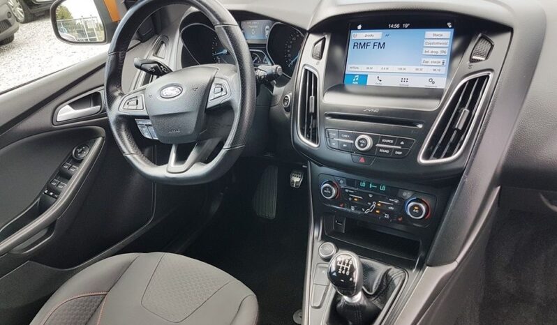 FORD Focus  | FWD (przód) | Manualna | 125 KM | Inny kolor full
