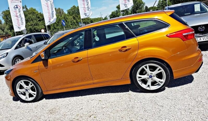 FORD Focus  | FWD (przód) | Manualna | 125 KM | Inny kolor full
