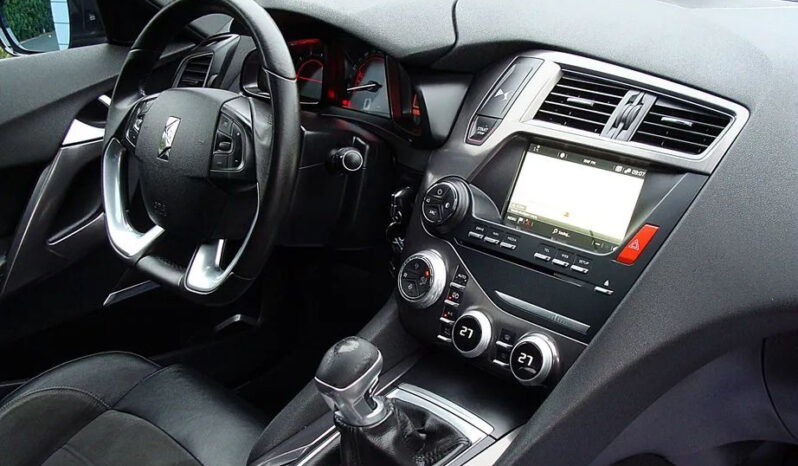 DS Automobiles   DS 5    149 KM    Automatyczna    FWD (przód)    Szary full