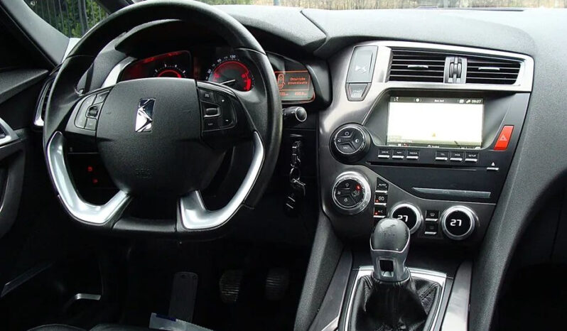 DS Automobiles   DS 5    149 KM    Automatyczna    FWD (przód)    Szary full