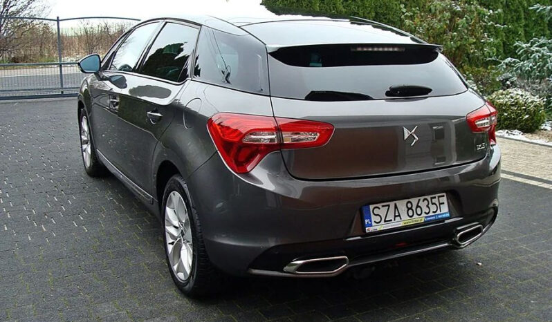 DS Automobiles   DS 5    149 KM    Automatyczna    FWD (przód)    Szary full