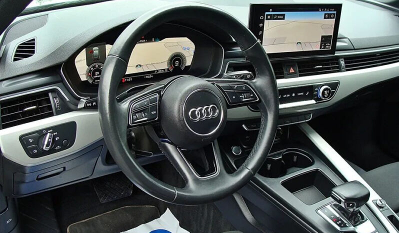 AUDI   A4     163 KM    Automatyczna    FWD (przód)    Czarny full