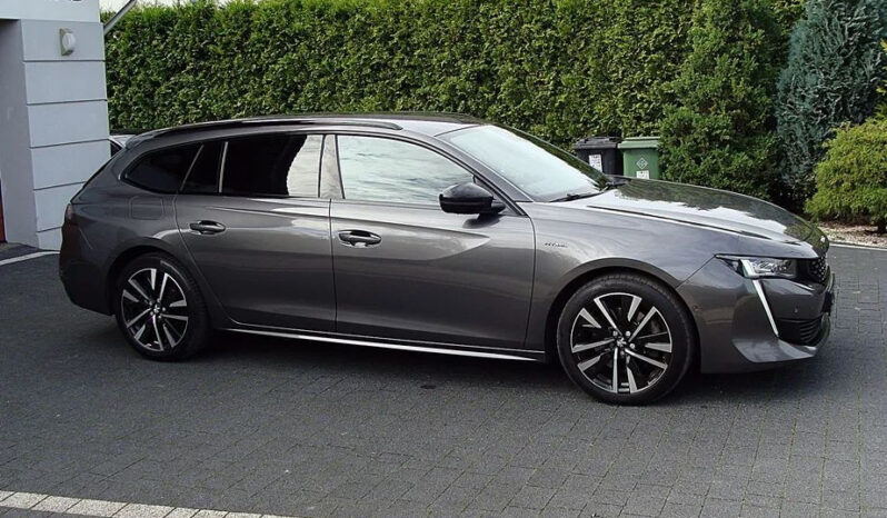 PEUGEOT   508     225 KM    Automatyczna    FWD (przód)    Szary full