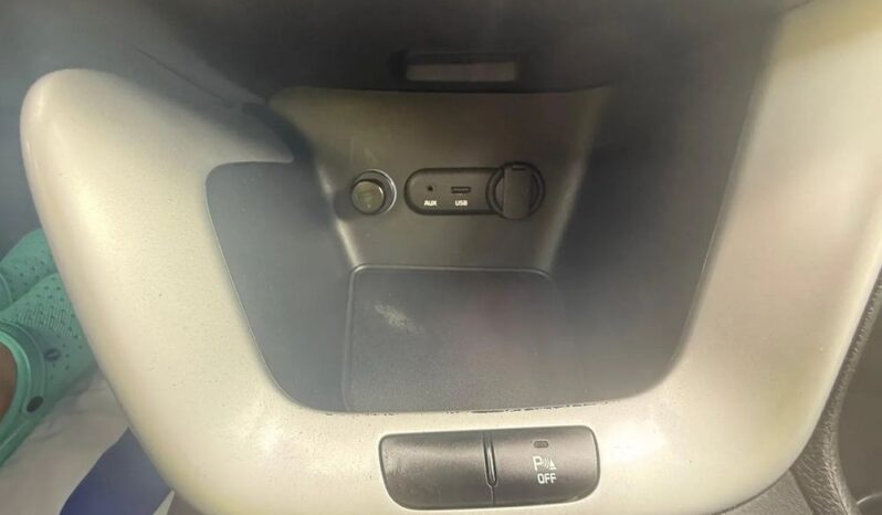 KIA Ceed  | FWD (przód) | Manualna | 90 KM | Biały full