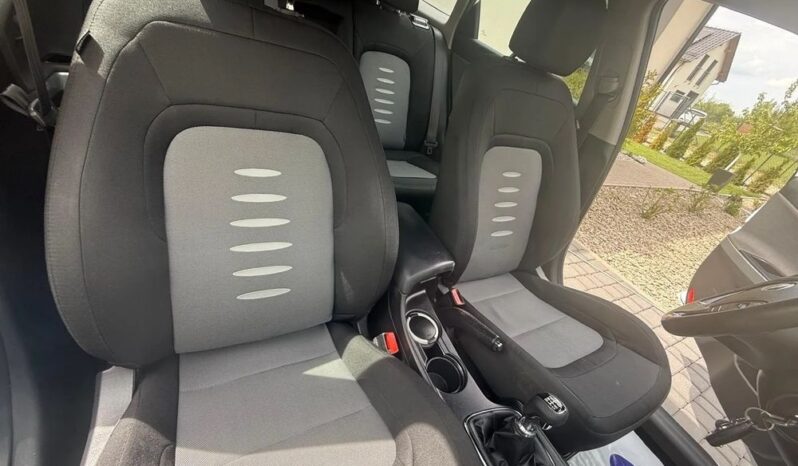KIA Ceed  | FWD (przód) | Manualna | 90 KM | Biały full