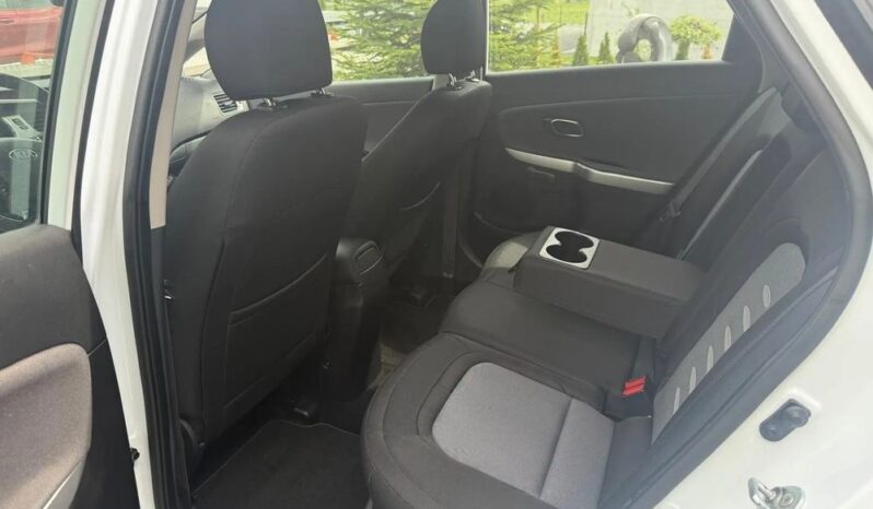 KIA Ceed  | FWD (przód) | Manualna | 90 KM | Biały full