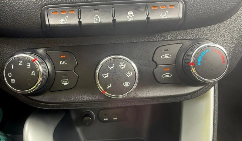KIA Ceed  | FWD (przód) | Manualna | 90 KM | Biały full