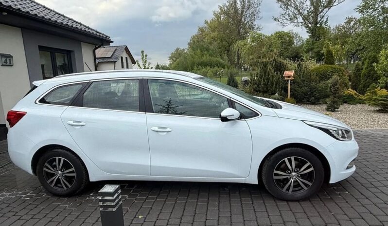 KIA Ceed  | FWD (przód) | Manualna | 90 KM | Biały full