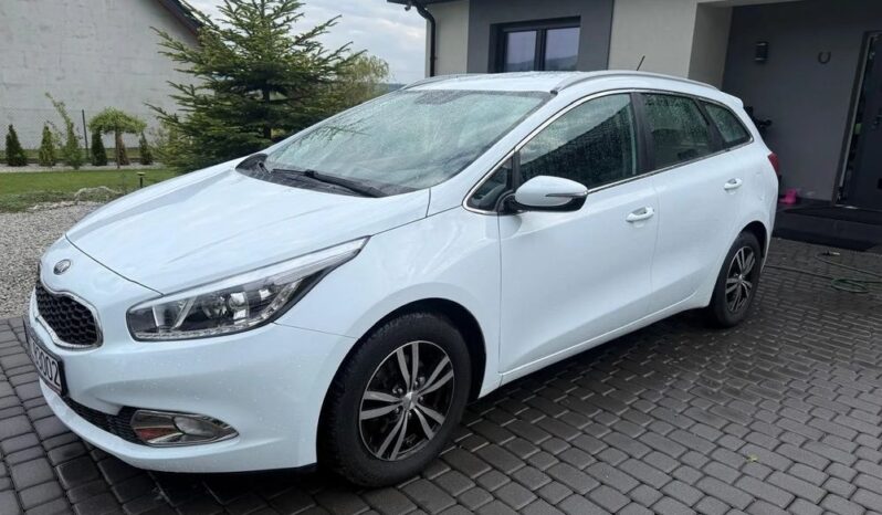 KIA Ceed  | FWD (przód) | Manualna | 90 KM | Biały full
