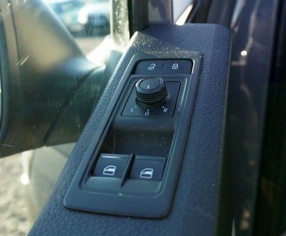 VOLKSWAGEN Transporter | FWD (przód) | Manualna | 150 KM | Szary full
