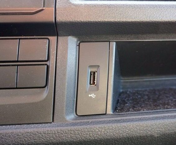 VOLKSWAGEN Transporter | FWD (przód) | Manualna | 150 KM | Szary full