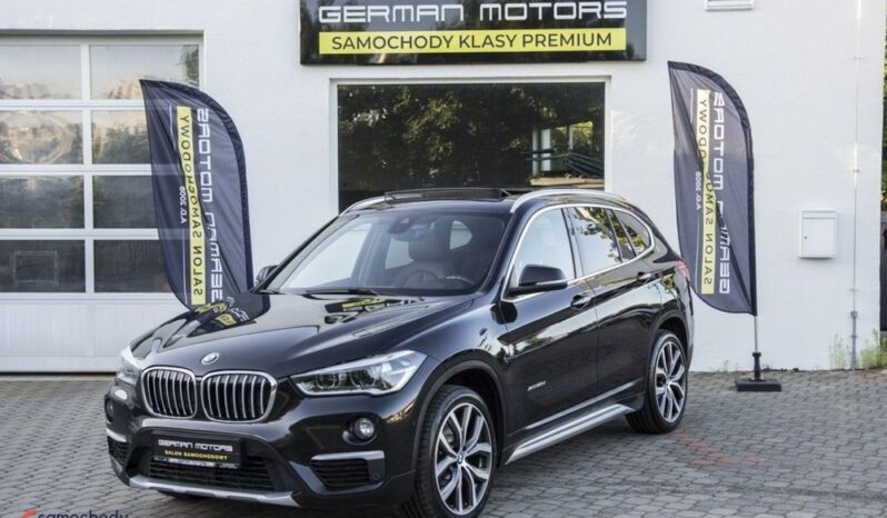BMW X1  | 4×4 (stały) | Automatyczna | 190 KM | Czarny full