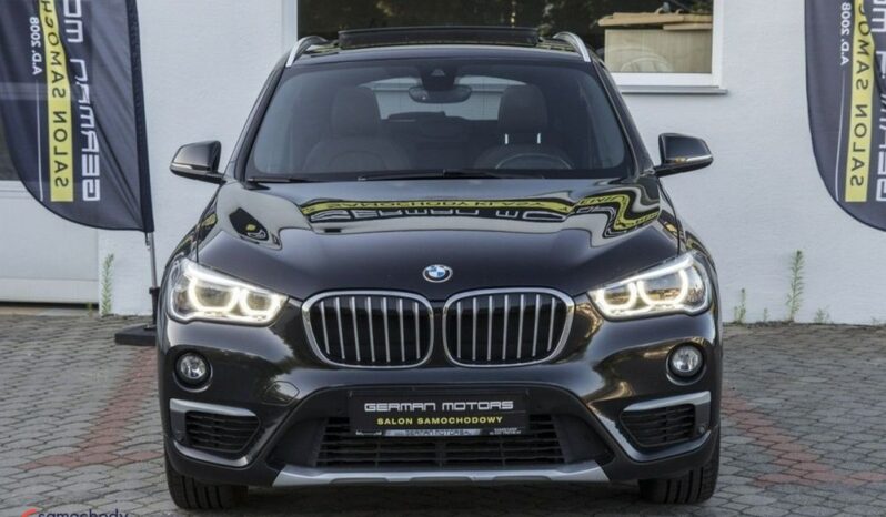 BMW X1  | 4×4 (stały) | Automatyczna | 190 KM | Czarny full