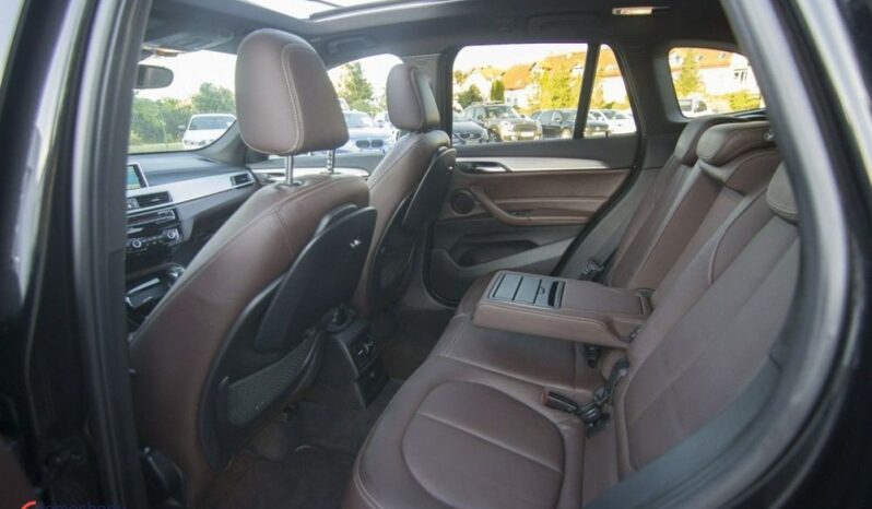 BMW X1  | 4×4 (stały) | Automatyczna | 190 KM | Czarny full