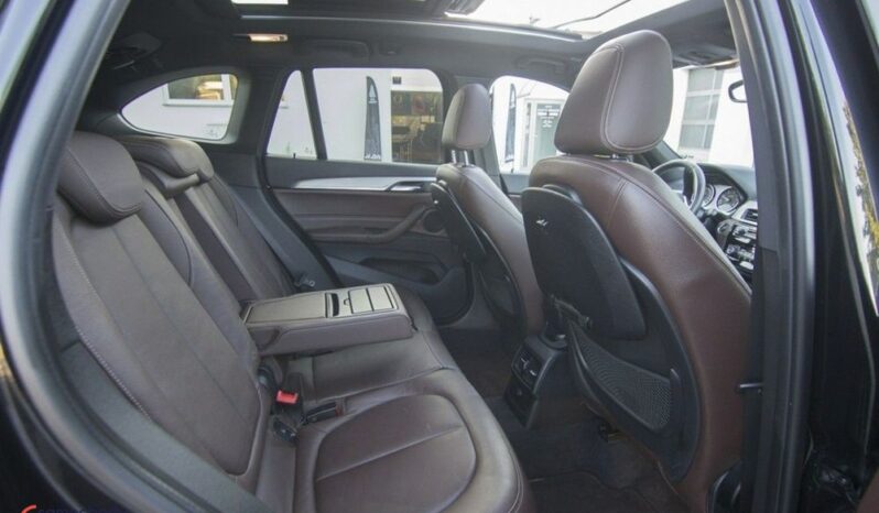 BMW X1  | 4×4 (stały) | Automatyczna | 190 KM | Czarny full