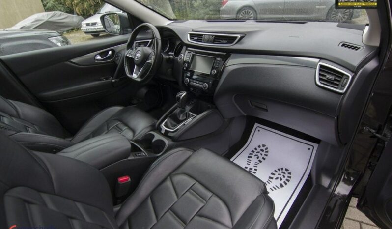 NISSAN Qashqai  | FWD (przód) | Automatyczna | 160 KM | Czarny full