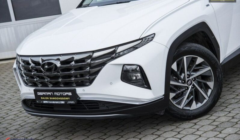 HYUNDAI Tucson  | 4×4 (doł. automatycznie) | Automatyczna | 180 KM | Biały full