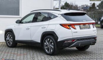 HYUNDAI Tucson  | 4×4 (doł. automatycznie) | Automatyczna | 180 KM | Biały full