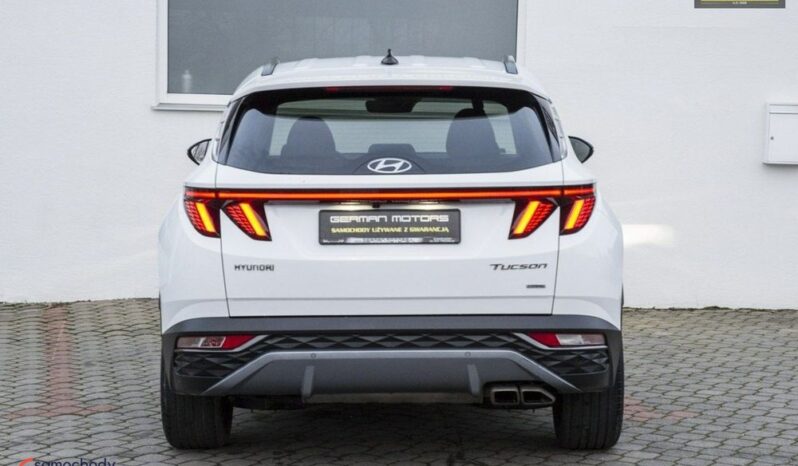 HYUNDAI Tucson  | 4×4 (doł. automatycznie) | Automatyczna | 180 KM | Biały full